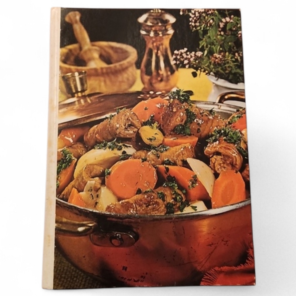 1970s Southern Living Vintage Casseroles Cookbook
